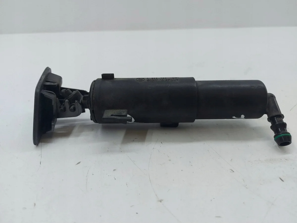 BMW X5 E70 Headlight Washer Jet Right image 4