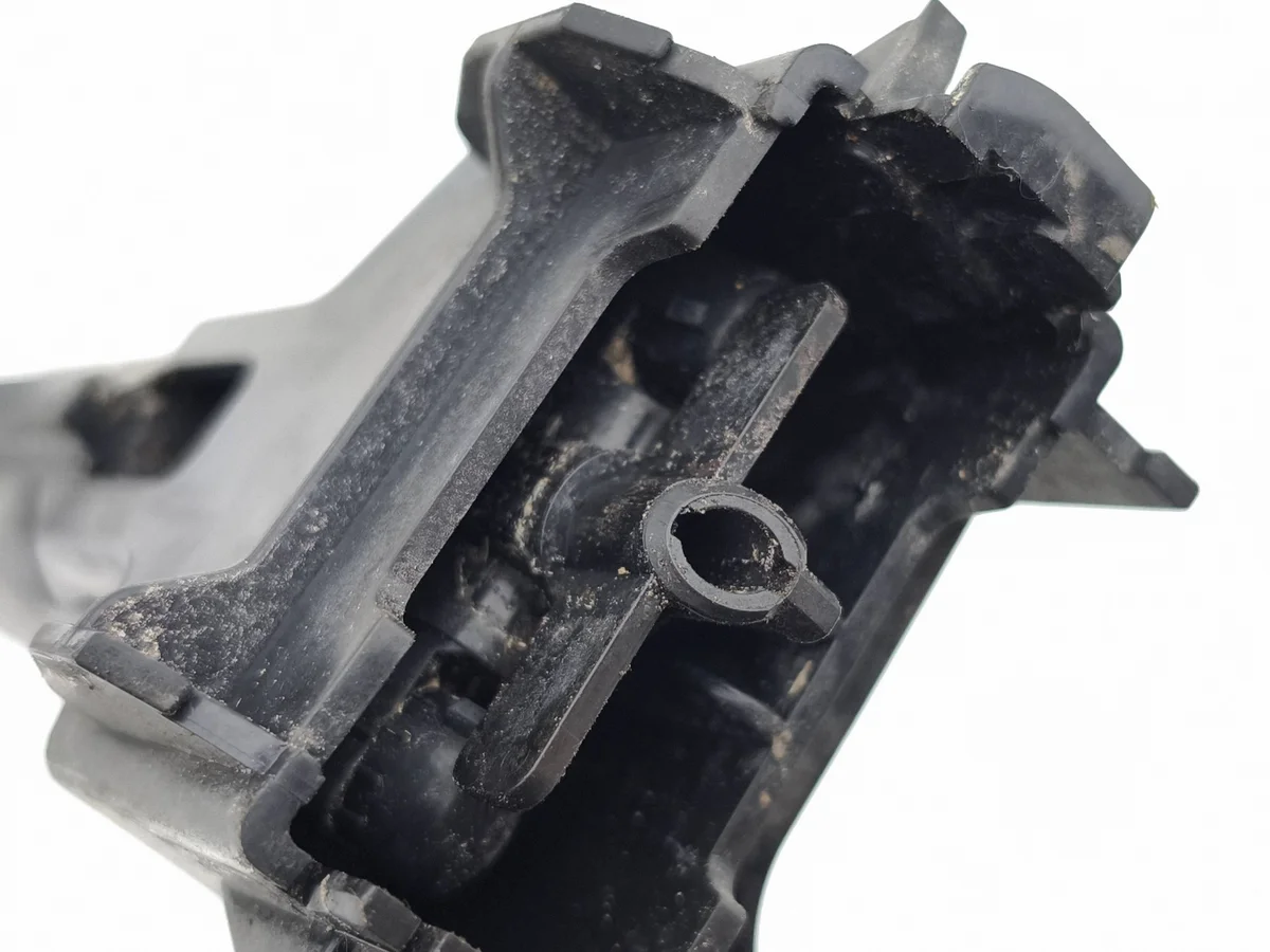 Lexus Headlight Washer 8520753070 Used image 6