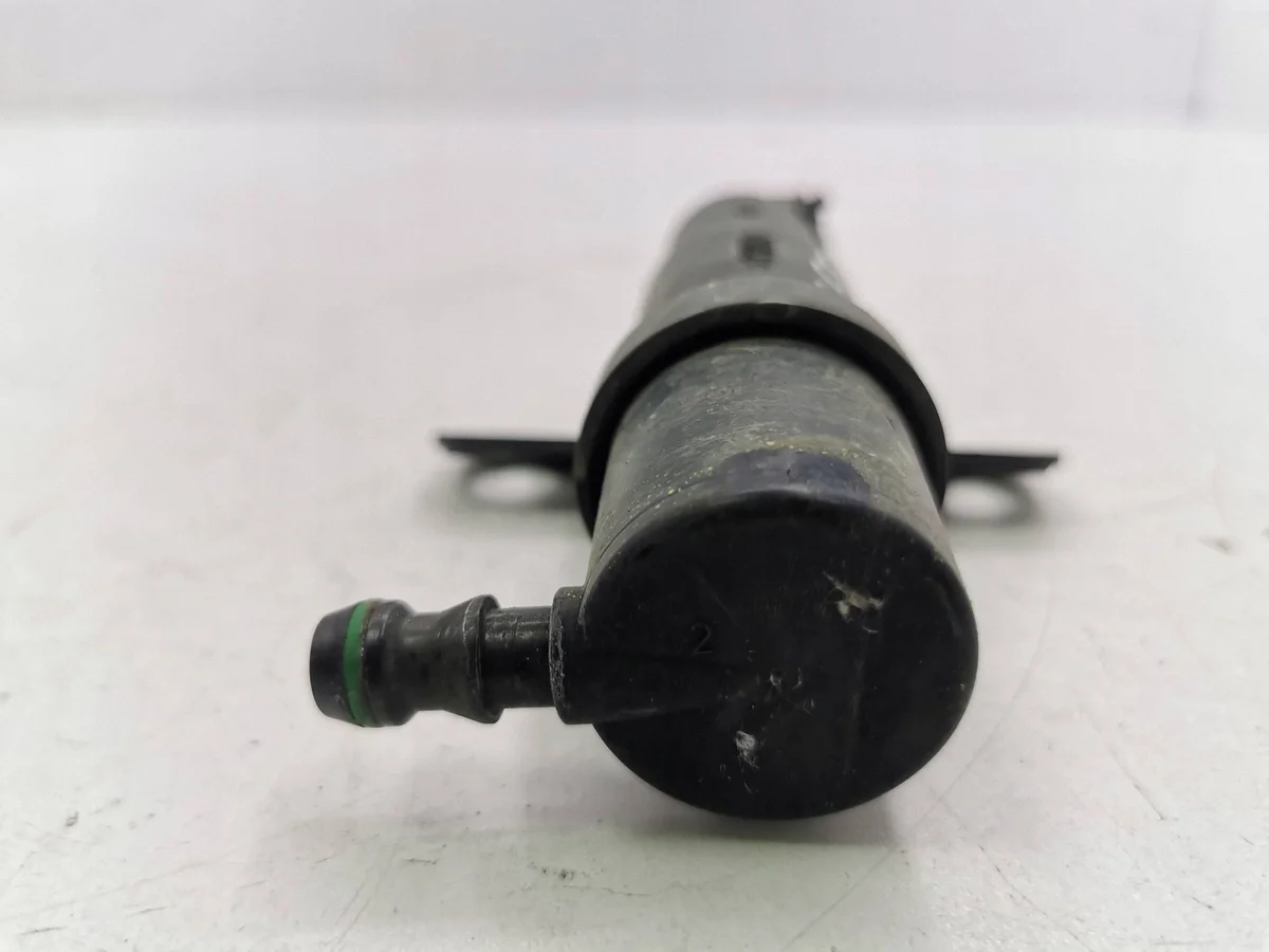Mazda 5 Headlight Washer Jet Right Used image 4