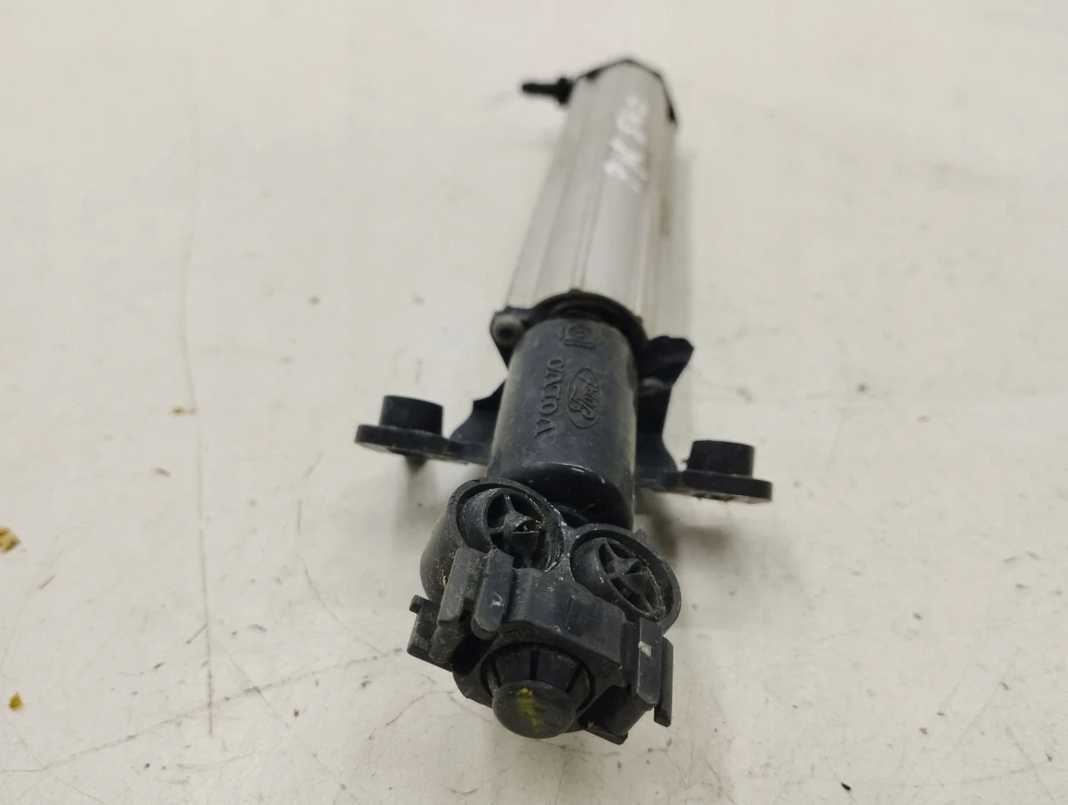 Volvo V60 2010 Lava Jato Farol Esquerda OEM 2551104523