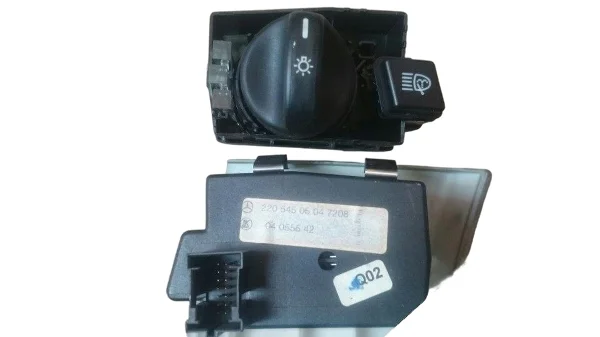 Mercedes W220 98-02 Valokatkaisin 2205450104