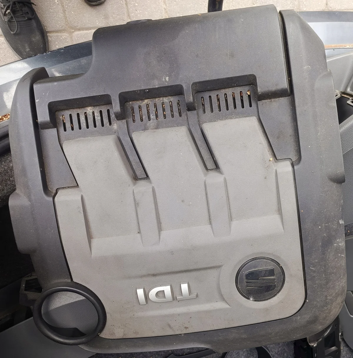 Seat Ibiza MK4 6J Moottorin Suojakansi 03P103925B