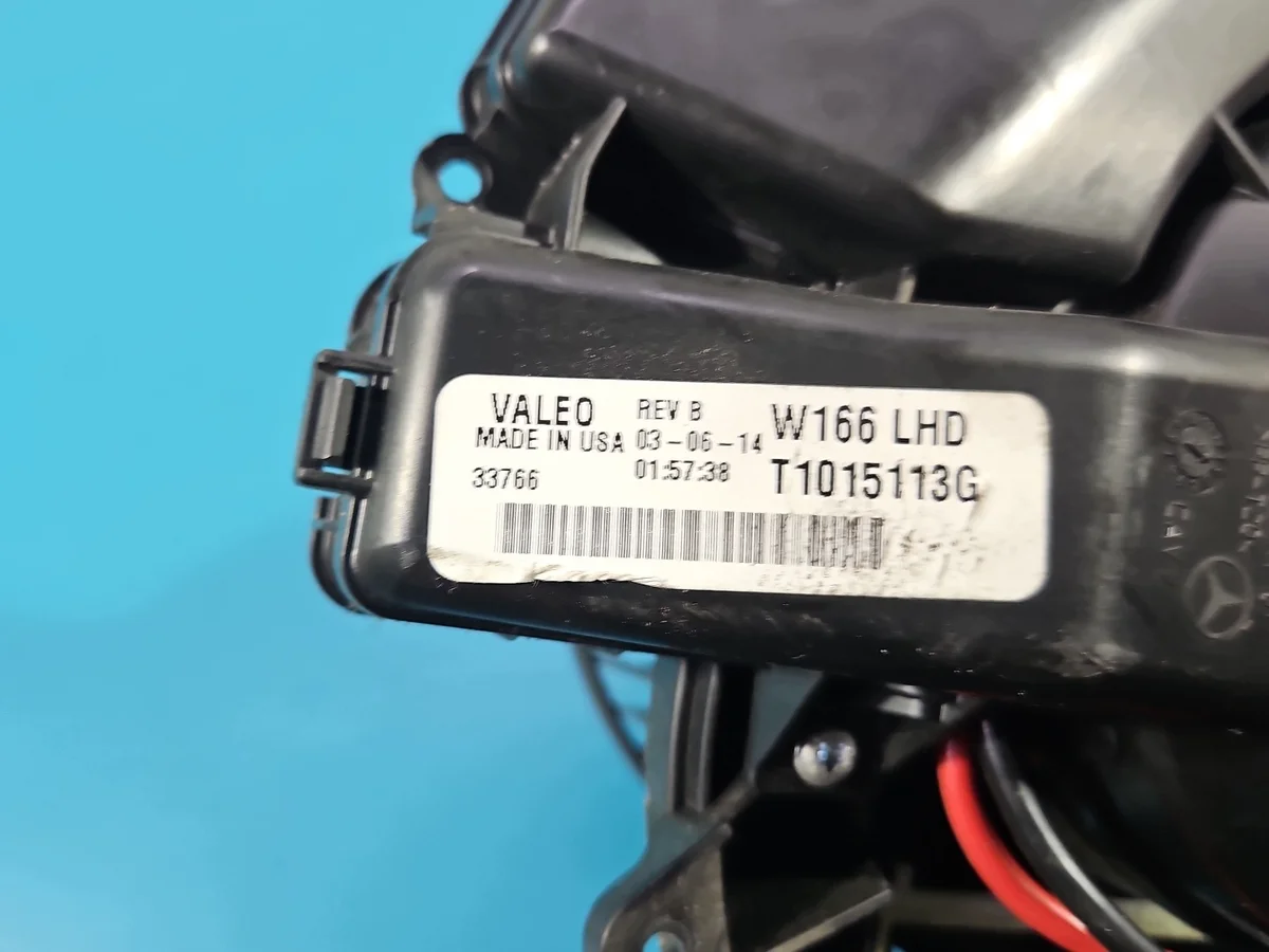 Ventilador Mercedes ML W166 Usado image 6