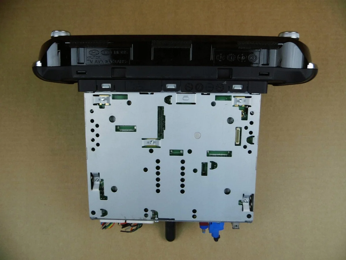 Hyundai Santa FE IV Radio Display 96560-S1052UAY image 7