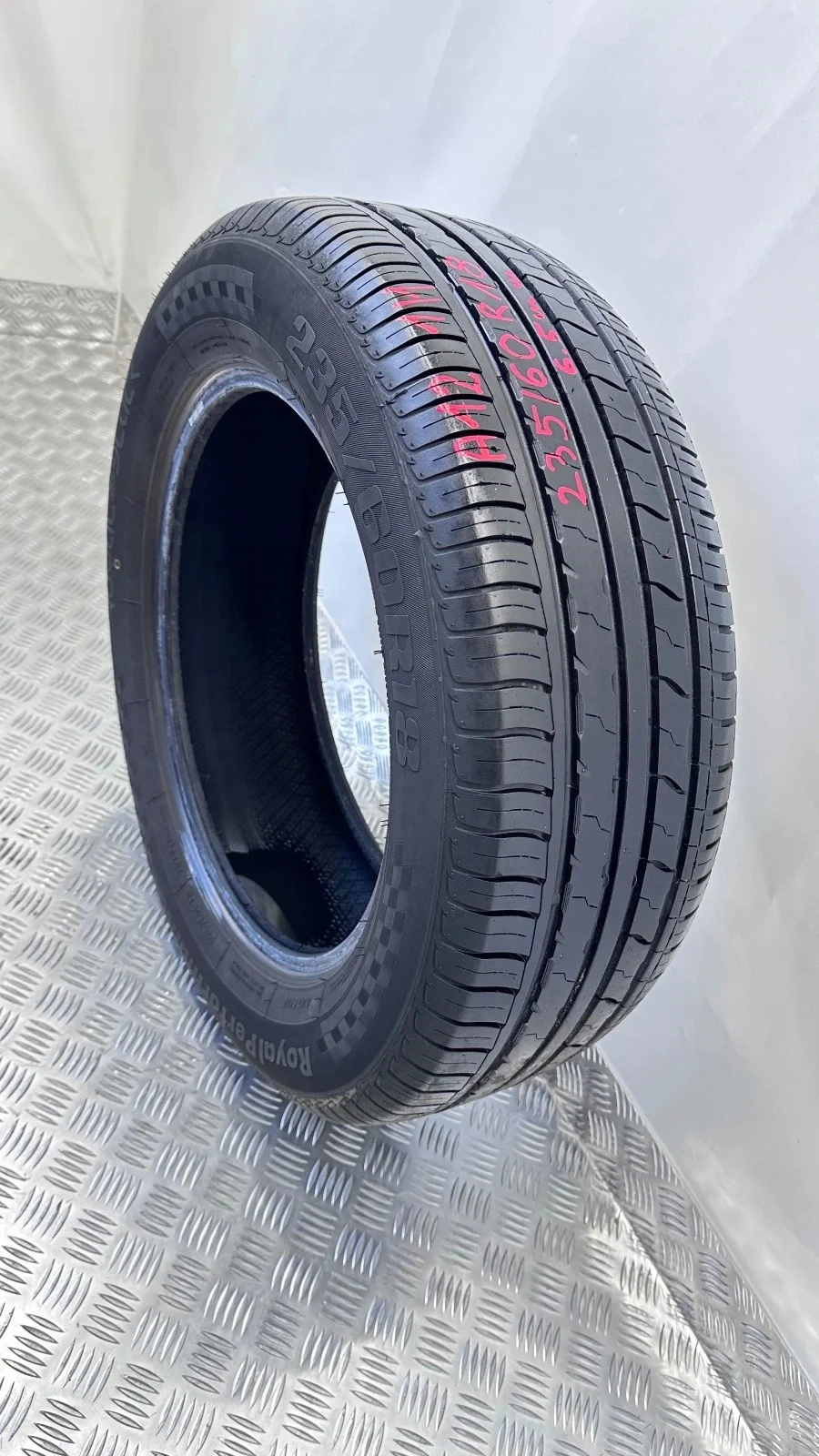 Sommerreifen Royal Performance 235/60R18 107Y image 4
