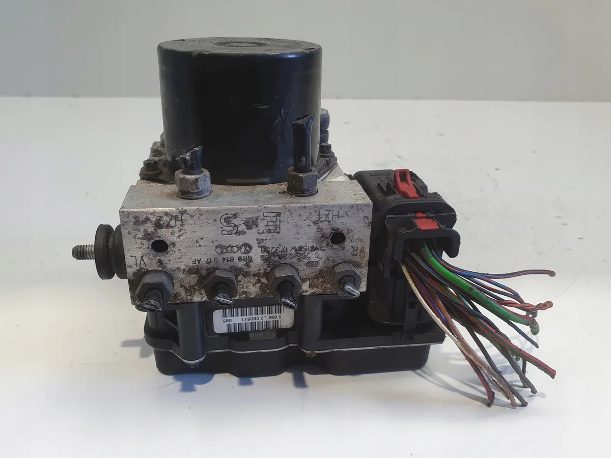 Pompe ABS VW Polo V 6R0614517AF - Occasion image 5