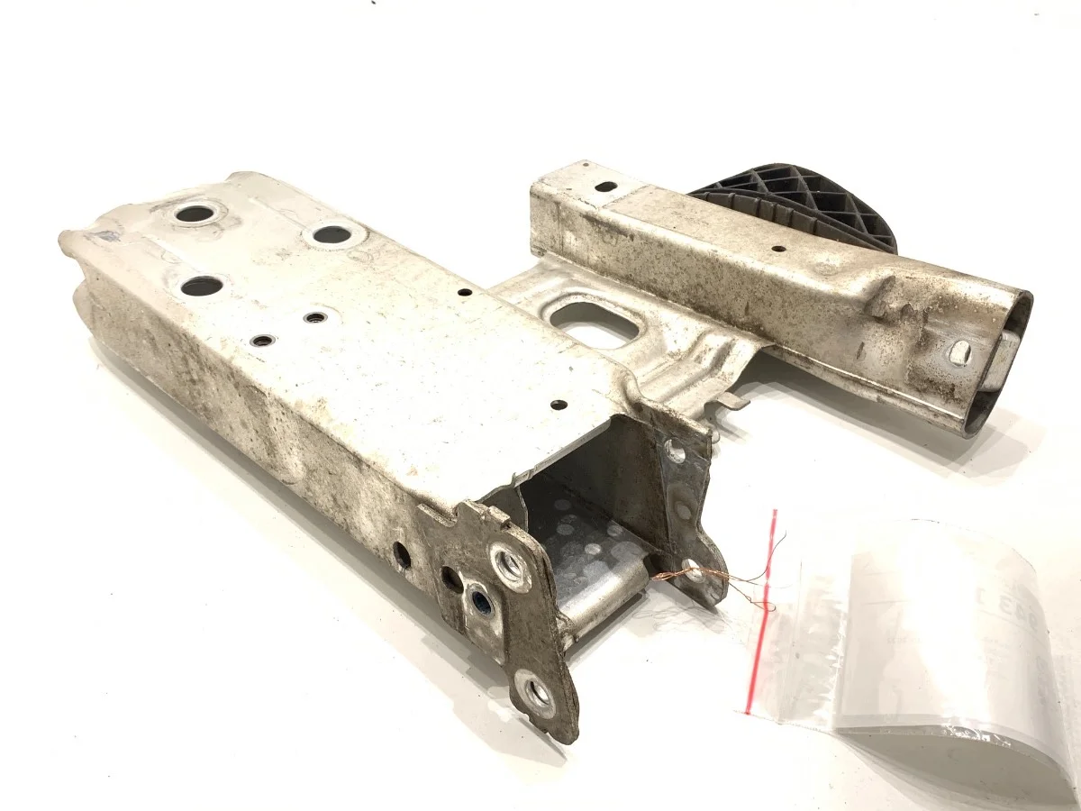 BMW F21 Knautschzone links 7256191 image 3