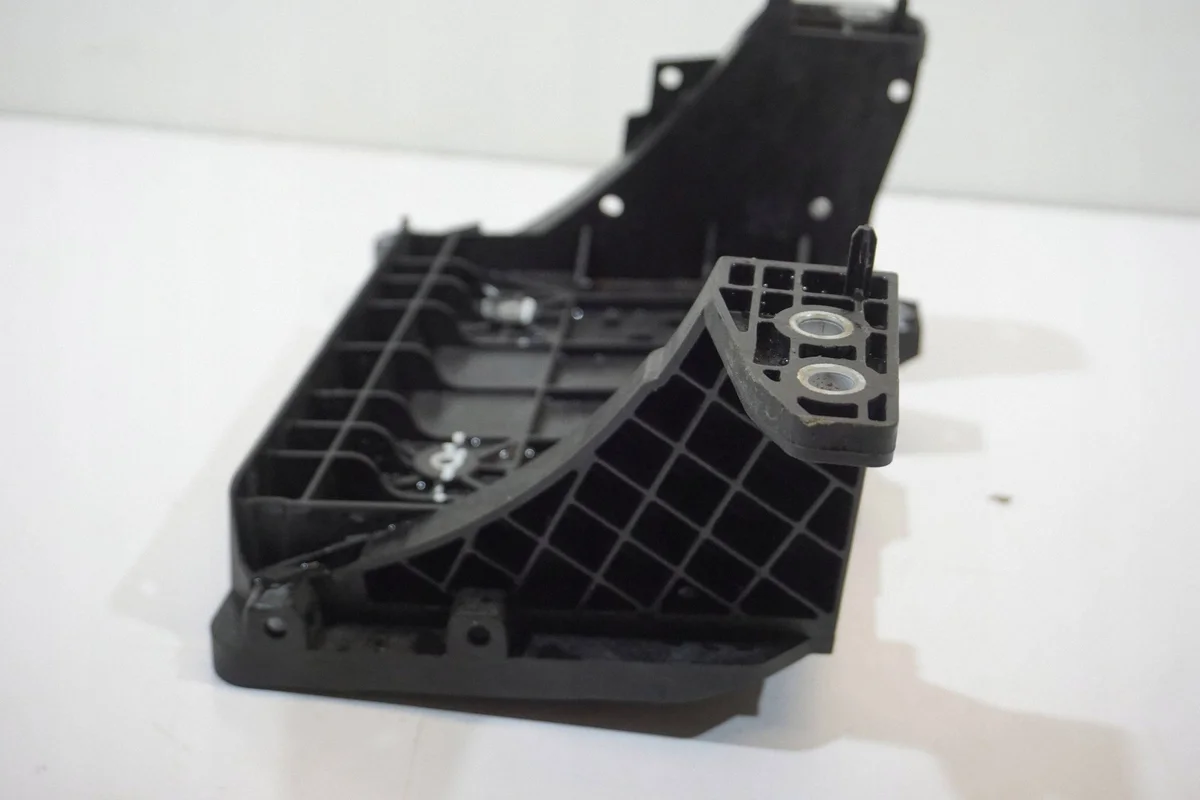 Chery Tiggo 7 Battery Tray 807000645AA image 8