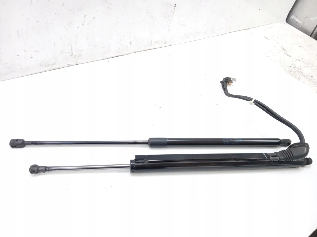 Opel 13338838 hydraulinen takaluukun kaasujousi