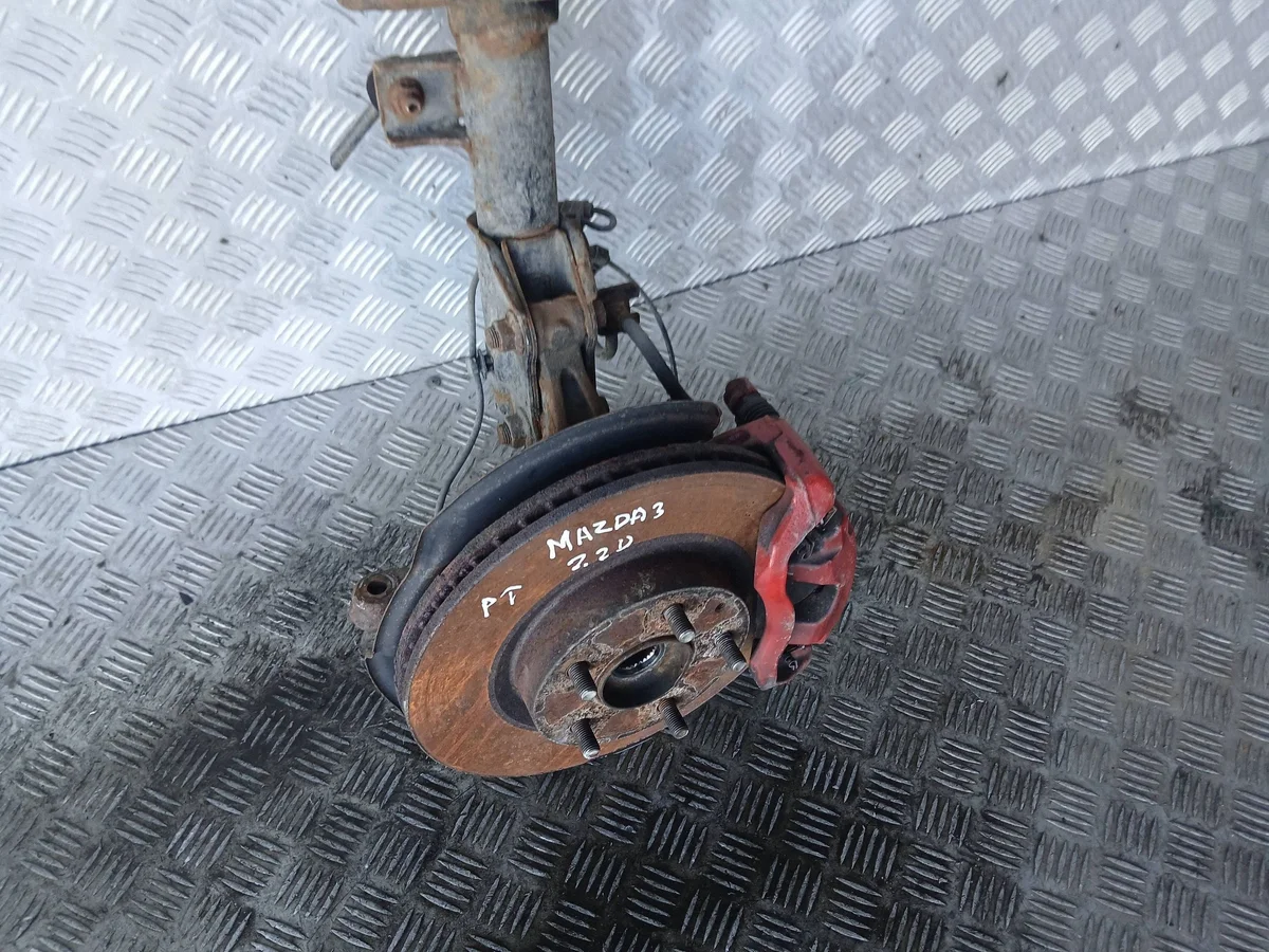 Mazda 3 McPherson vänster fram image 6