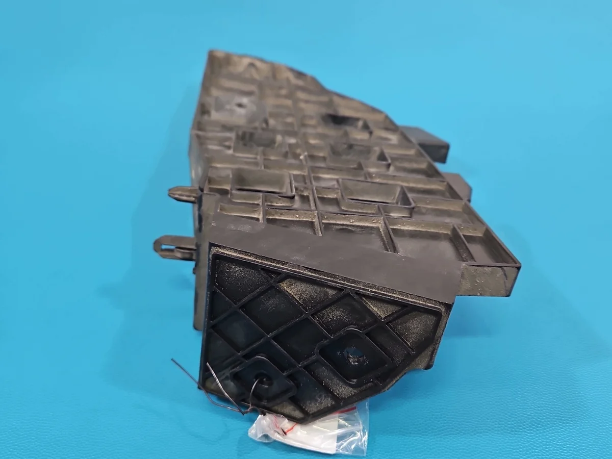BYD ATTO 2 II Glissière Pare-chocs Arrière Droit image 5