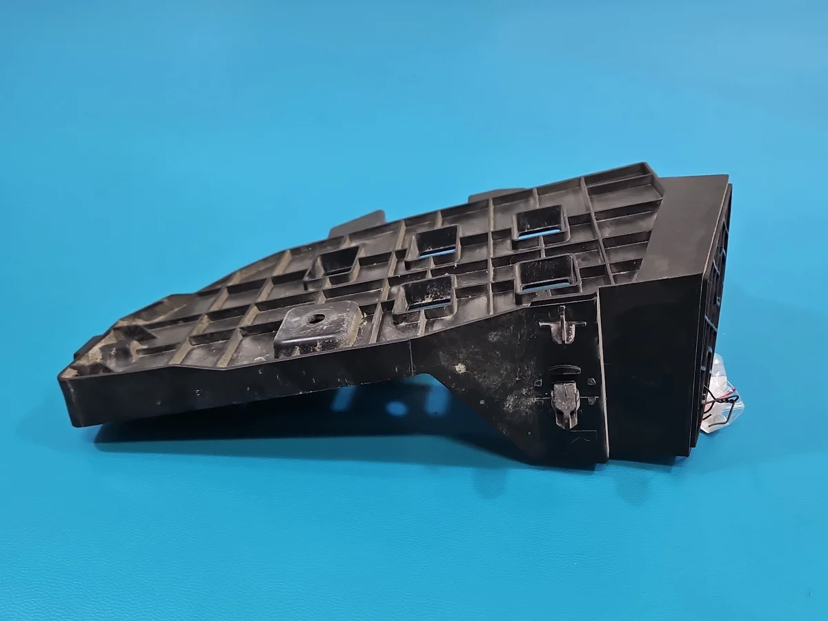 BYD ATTO 2 II Glissière Pare-chocs Arrière Droit image 6