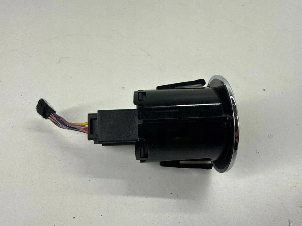 Ford EcoSport Start/Stop Button GN1514C376CAW Used
