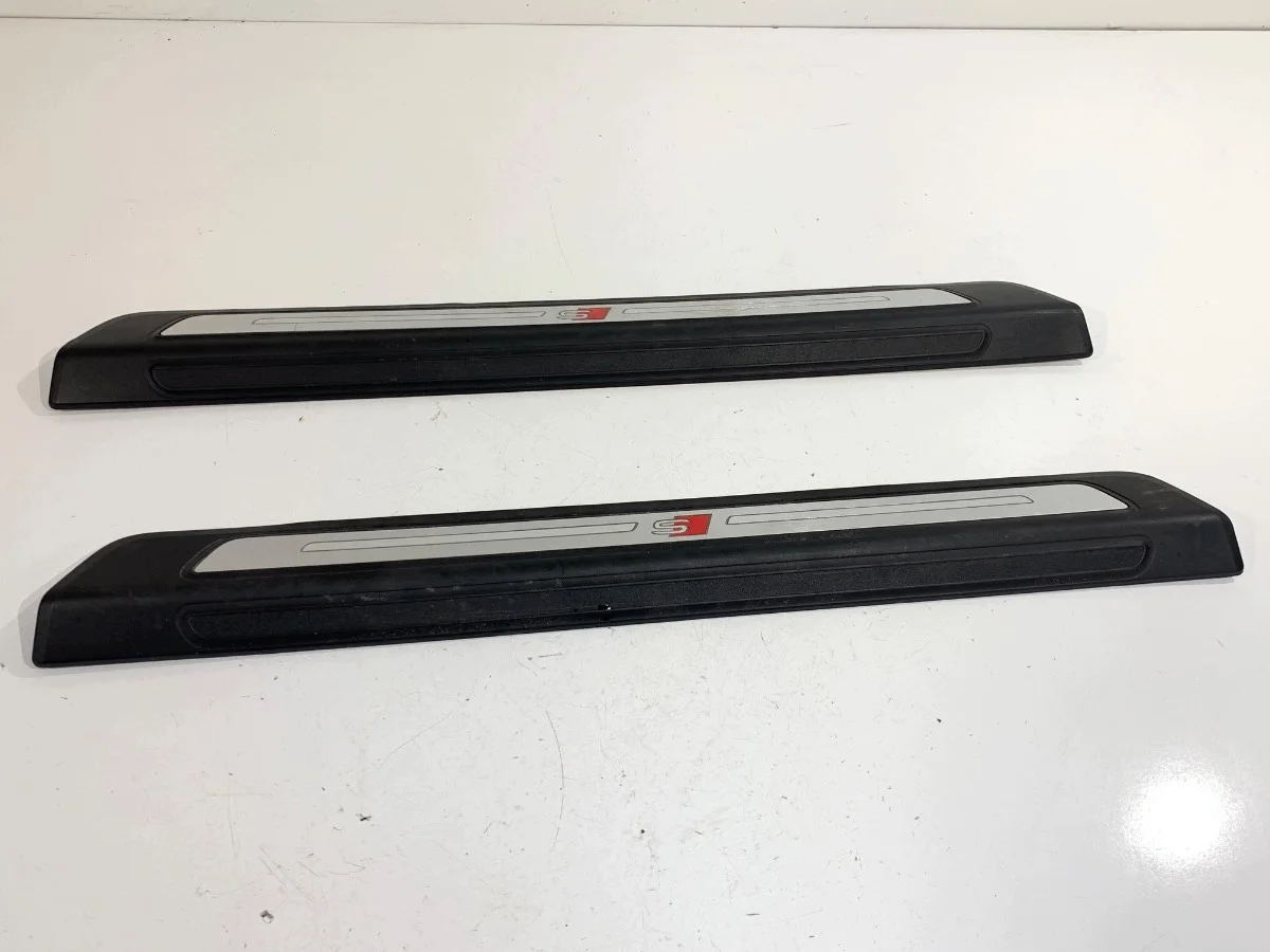 Instegslister Audi Q5 FY (FY) OEM
