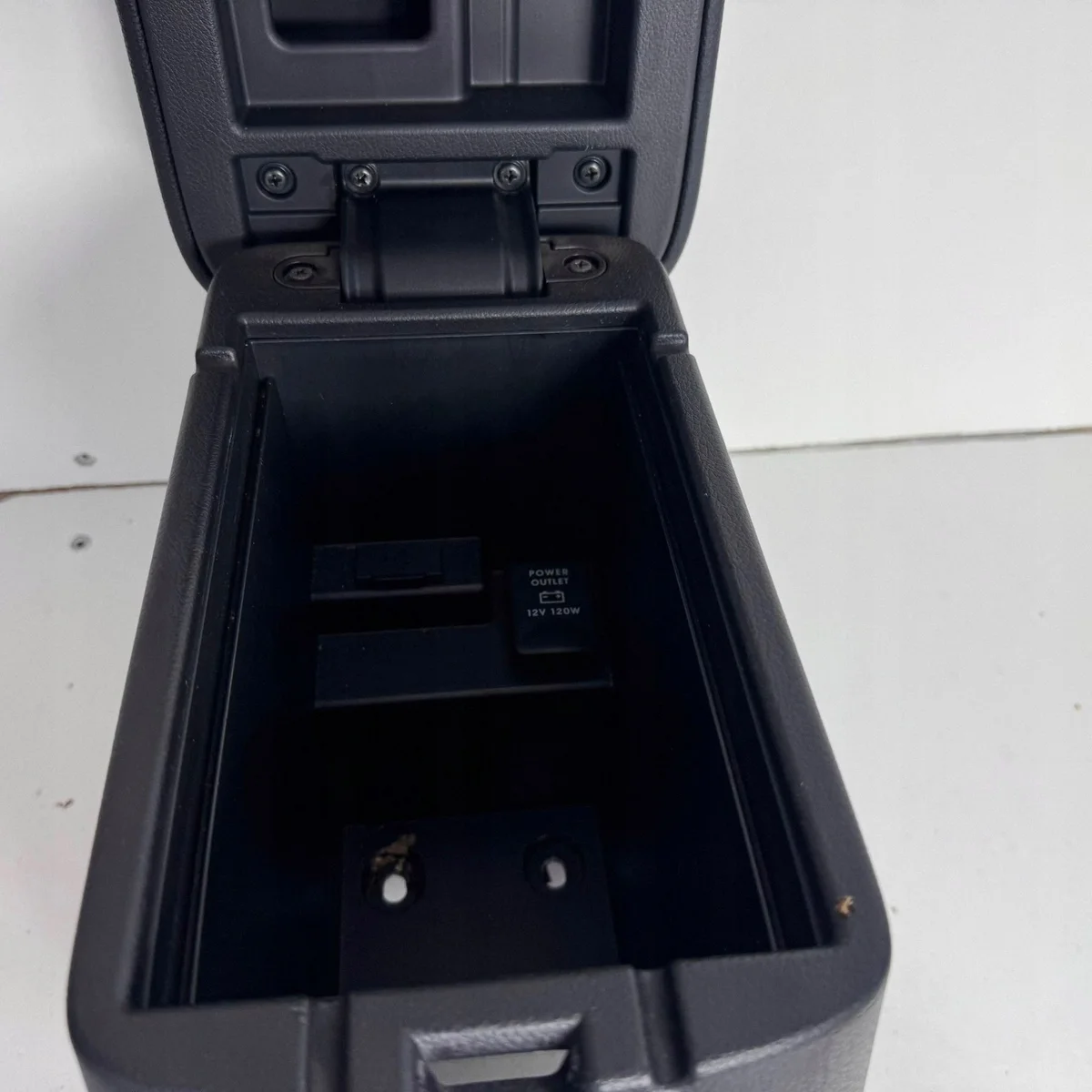 Middenconsole Armsteun Mitsubishi Outlander III image 10
