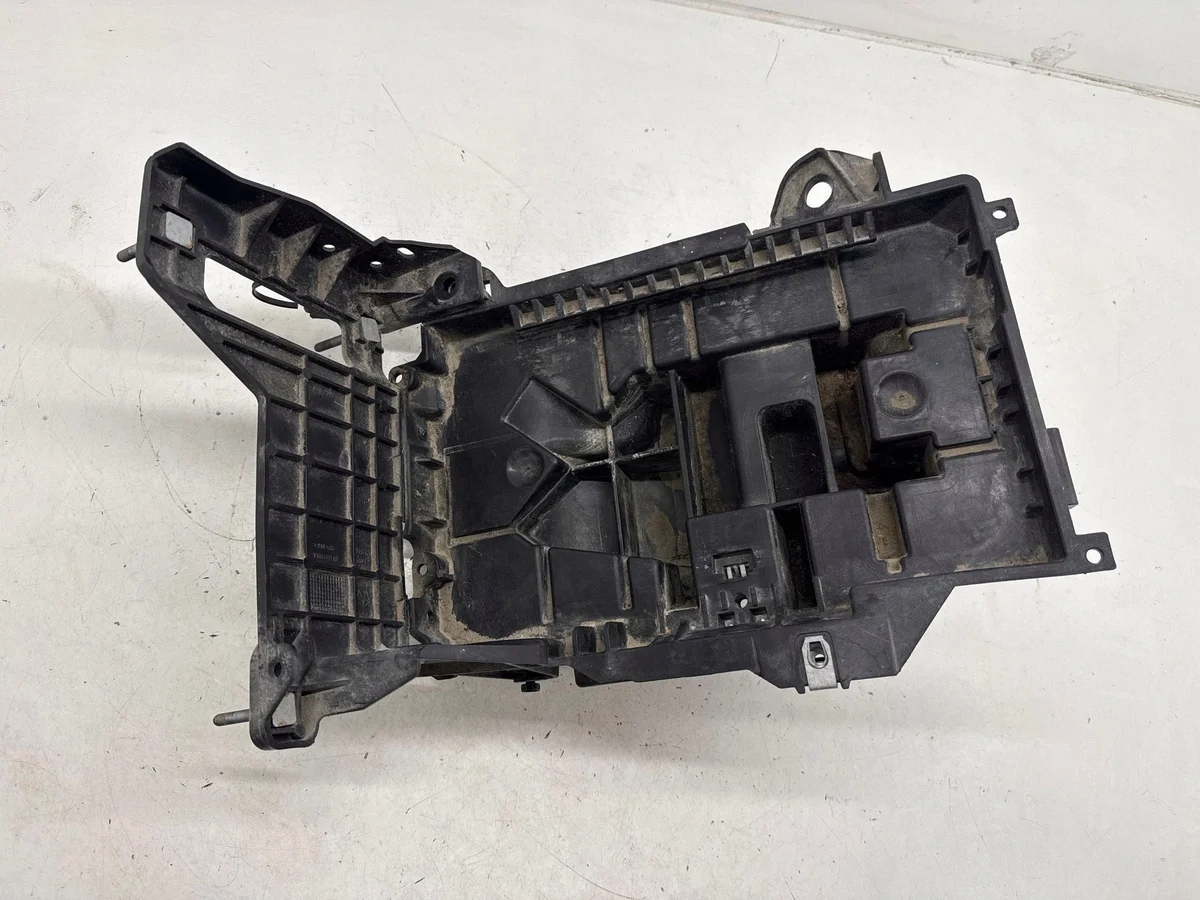 Battery Tray Jeep Cherokee KL 2.2 MTJ Used