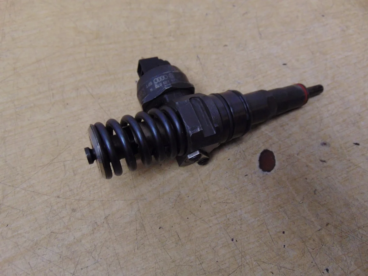 Inyector Bosch 070130073N Volkswagen Touareg image 3