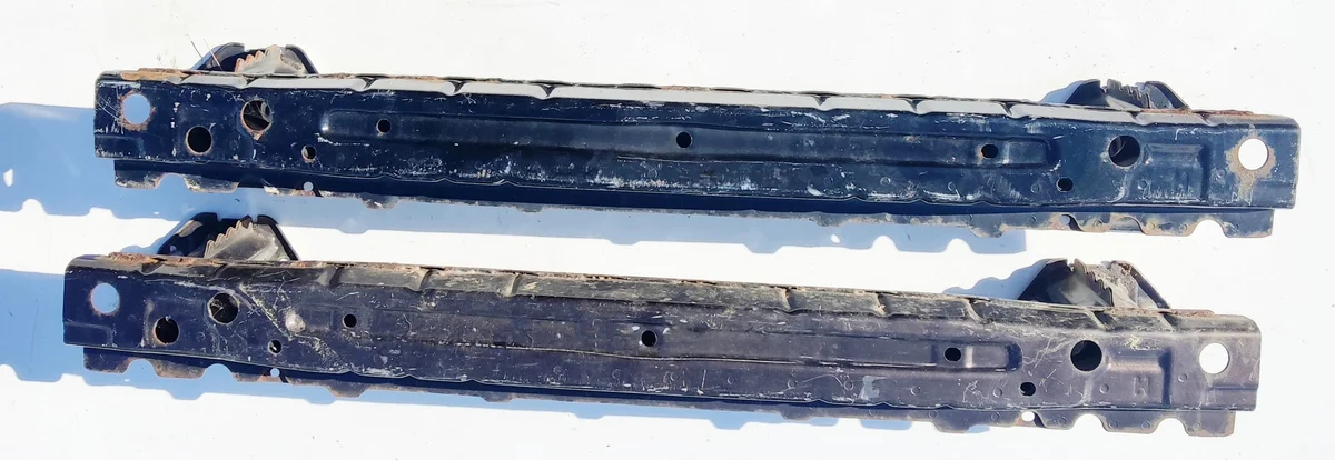 Subaru Outback V Achterbumper Balk Gebruikt