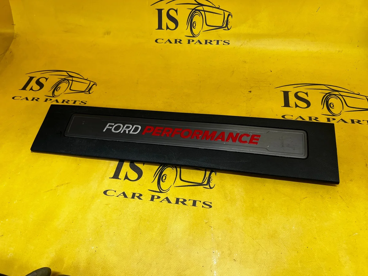 Embellecedor Estribo Ford F150 Raptor XIII 17-20 Usado