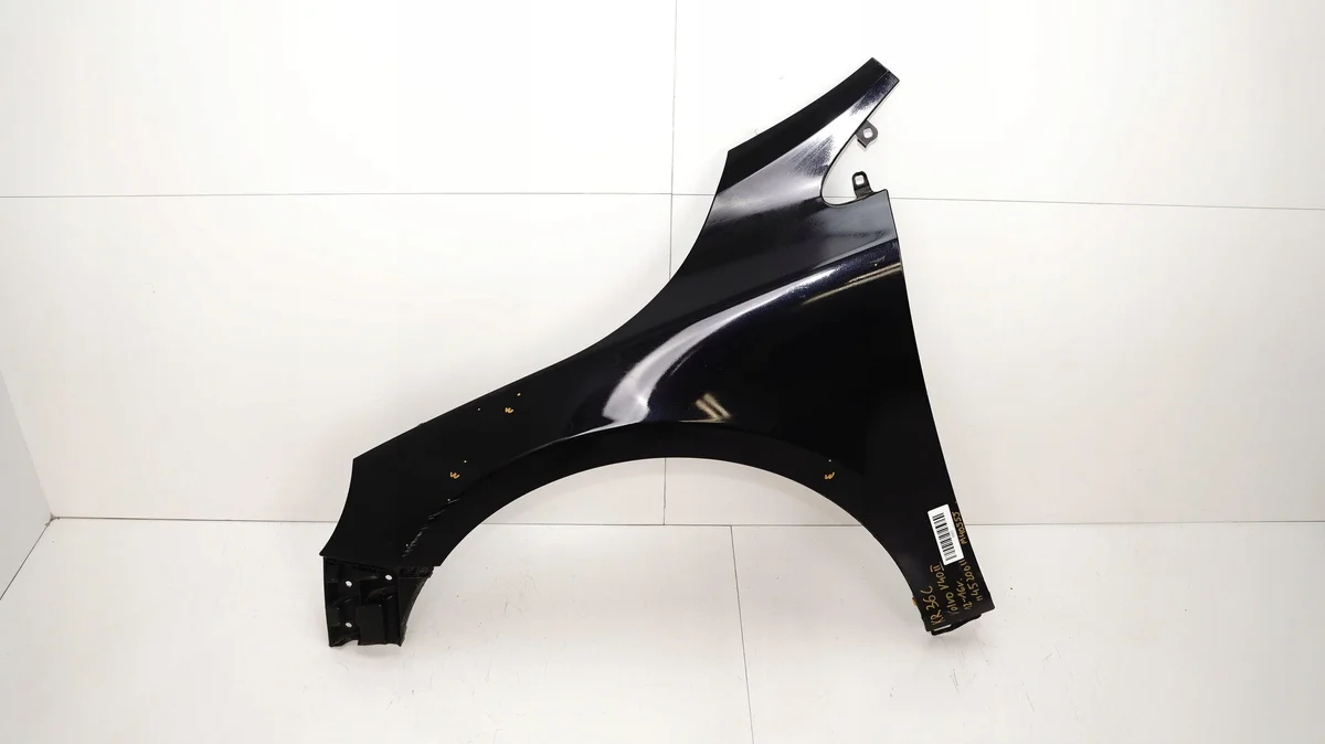 Volvo V40 II Front Left Fender Used 1337270826