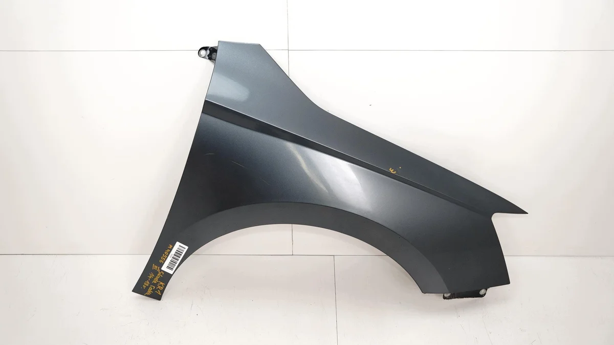 Aile Avant Droite Skoda Fabia III 14-18 OEM 1124270826