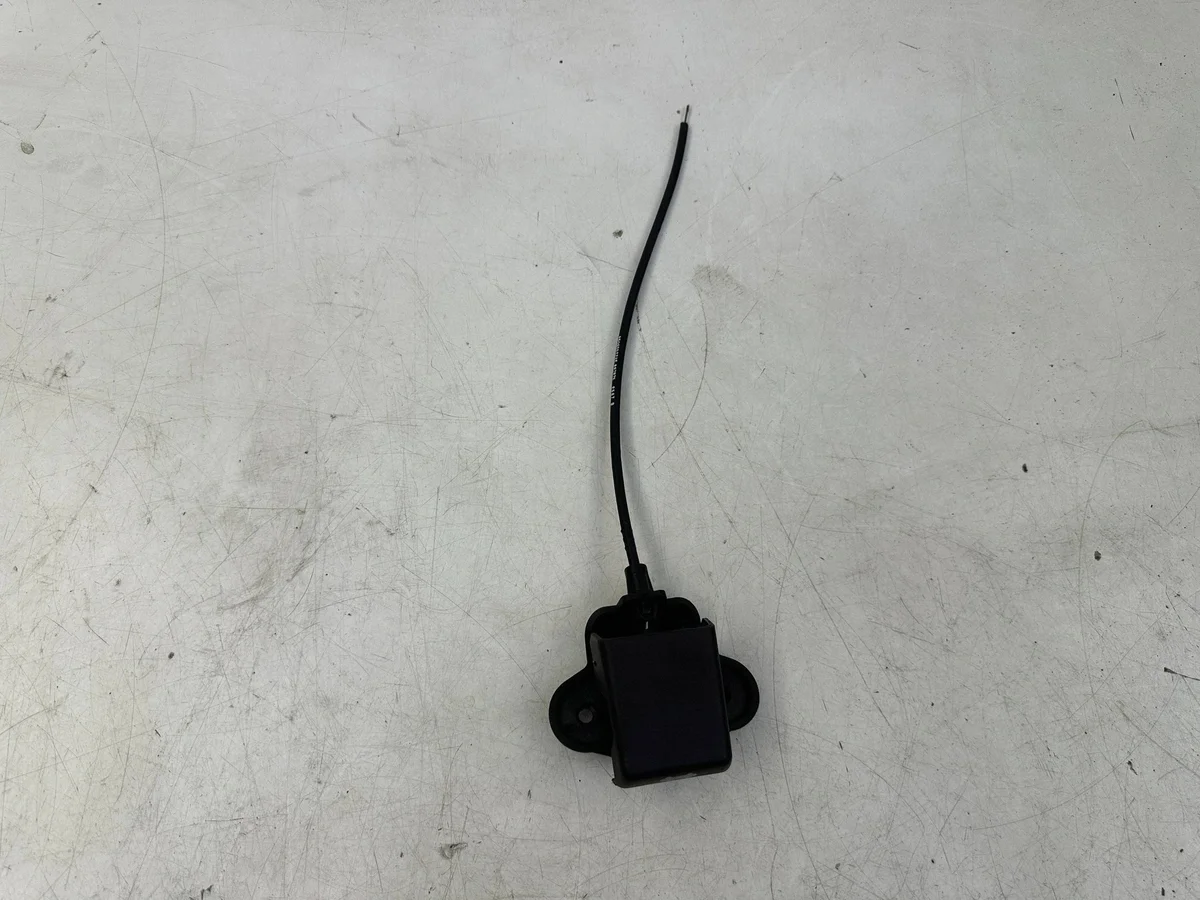 Handtag för motorhuv Chrysler 300C Dodge