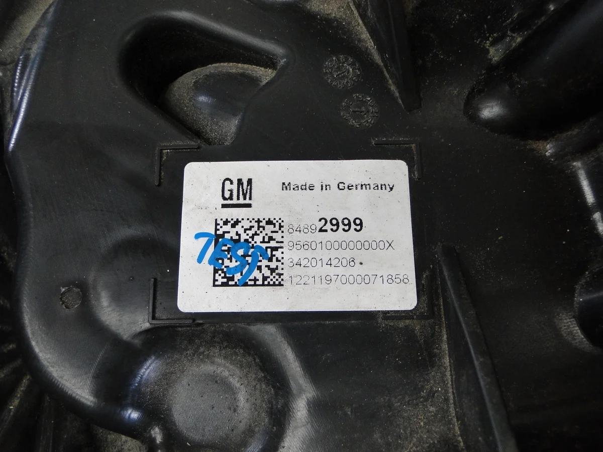 AdBlue pomp tank Opel Insignia B 1.5 CDTI image 6