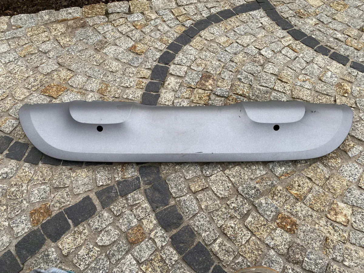 Spoiler parachoques trasero Renault Kadjar
