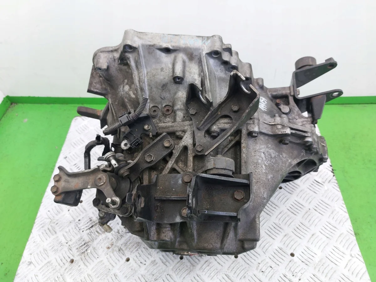 Getriebe Toyota Avensis II T25 2.0 D4D image 3