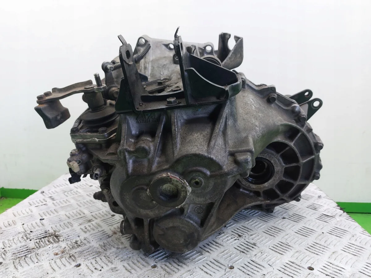 Getriebe Toyota Avensis II T25 2.0 D4D image 4
