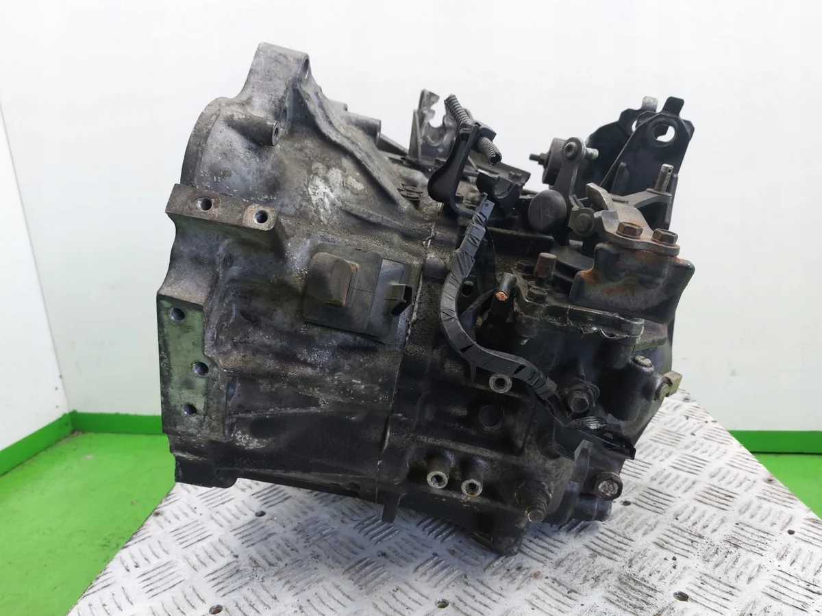 Getriebe Toyota Avensis II T25 2.0 D4D image 5