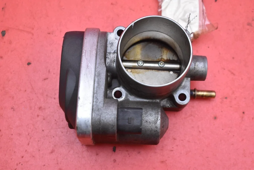 Gasspjäll Renault Megane 3 1.6 16V (8200190230)