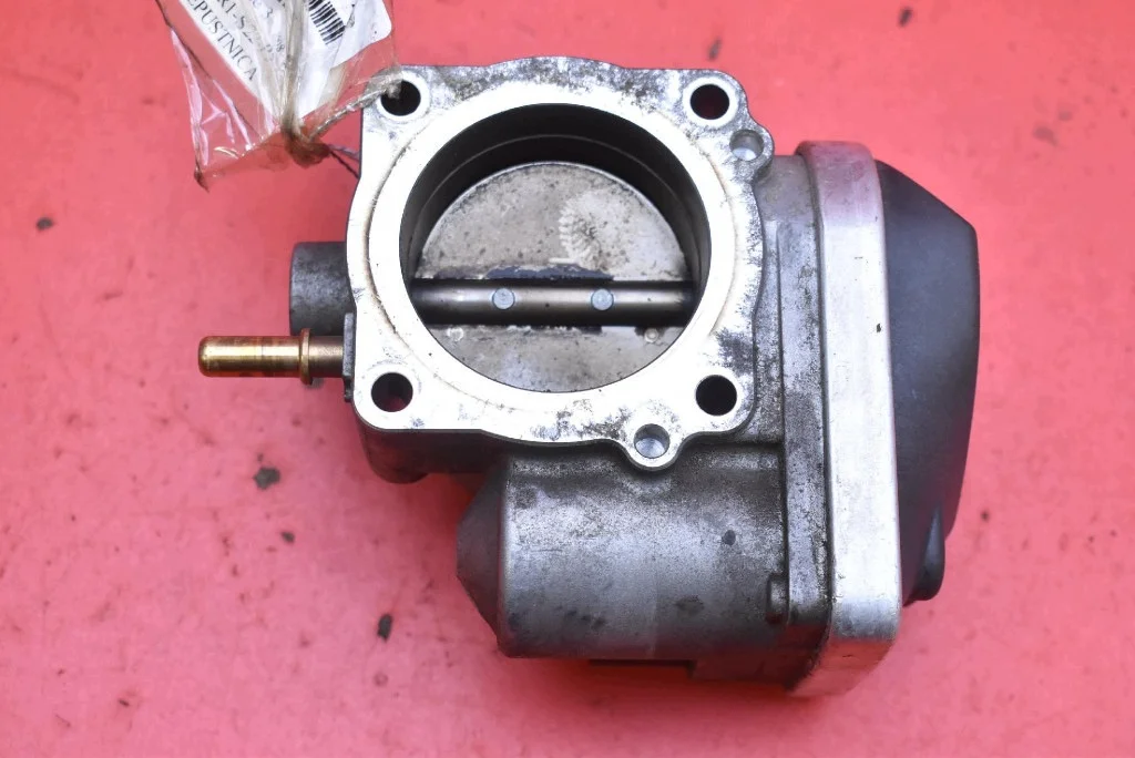 Gasspjäll Renault Megane 3 1.6 16V (8200190230)