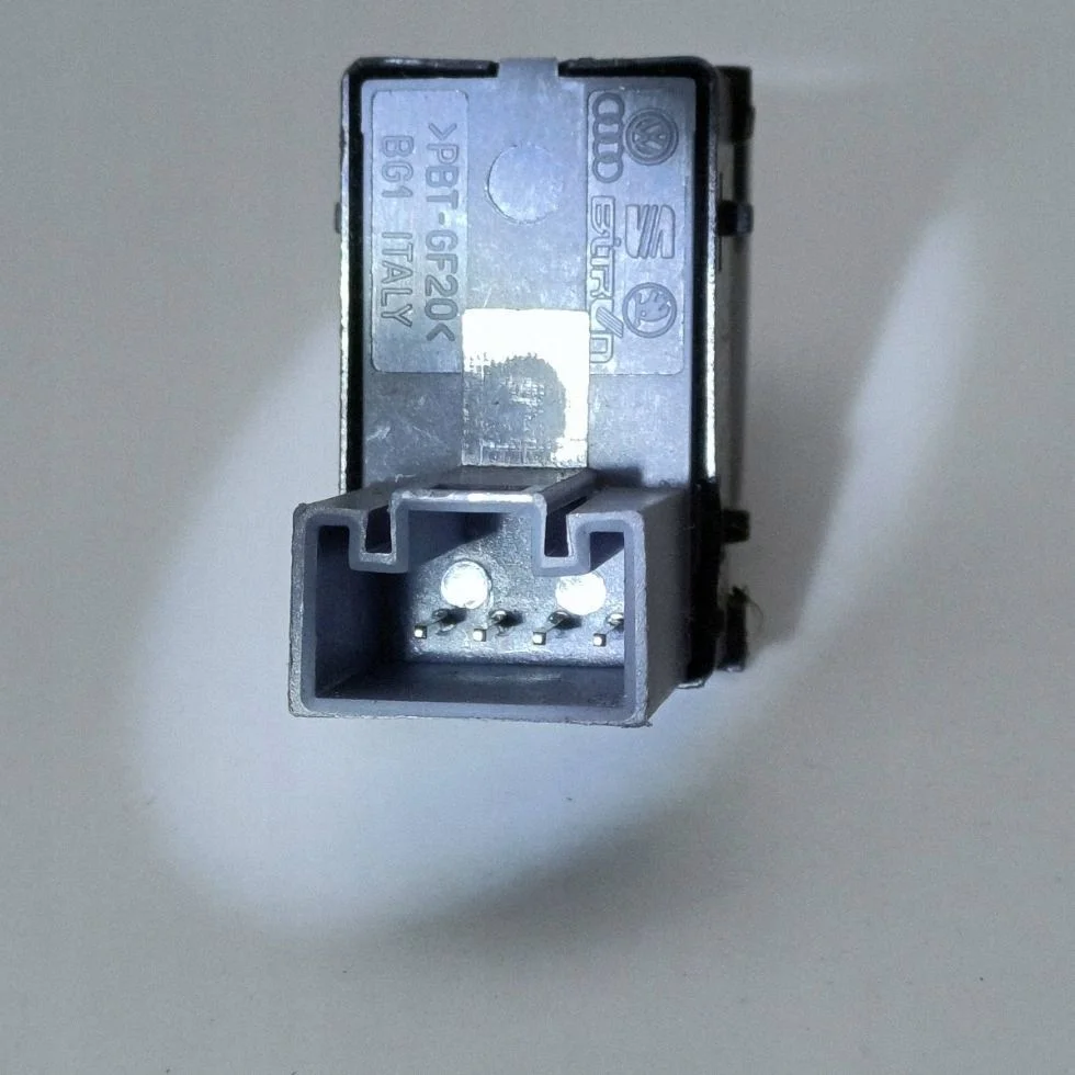 SEAT Toledo II Window Switch DRC125102 image 7