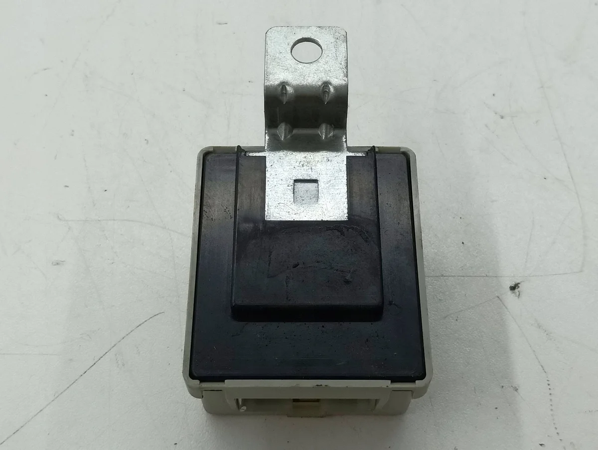 Honda CR-V 2003 Relais AMD98081 image 4