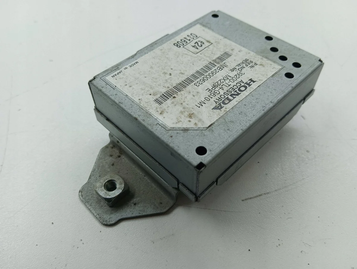 Honda Accord 2009 computer module 39200TL4G610M1 image 3