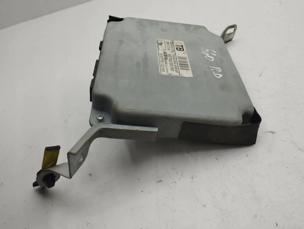 Lexus GS Computer Module 8679230150 image 4
