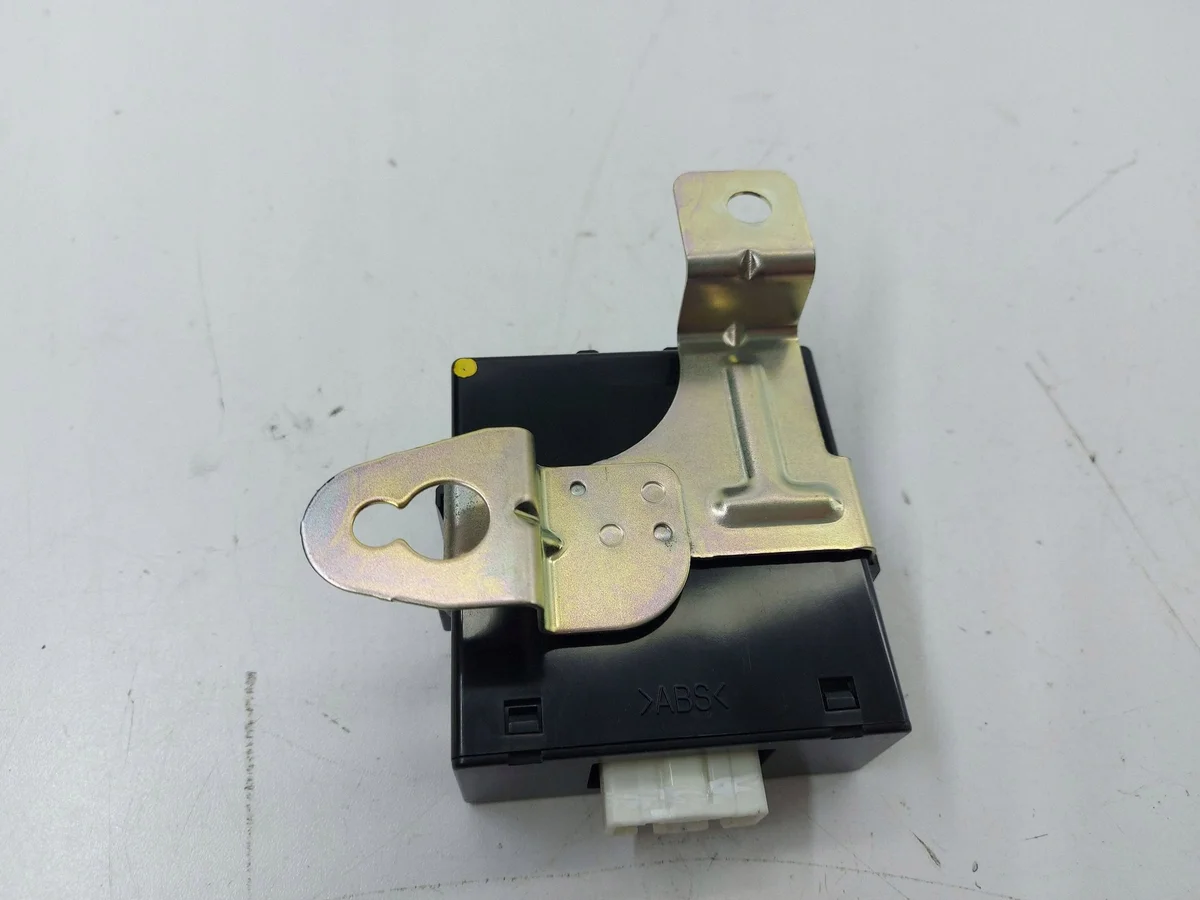 Mazda CX-7 2008 L37J189R1 Modules image 6
