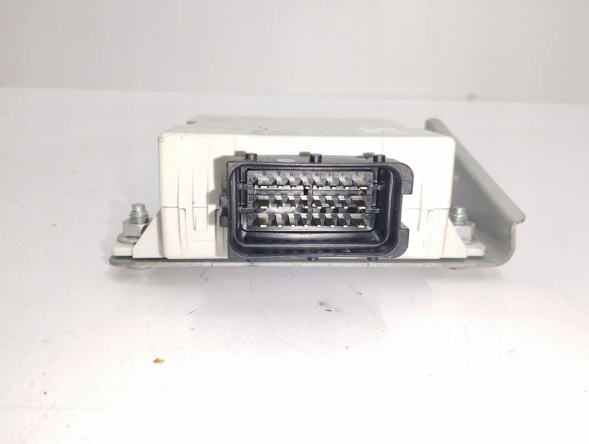 Computer Toyota Corolla Verso AR10 859400F010 image 3