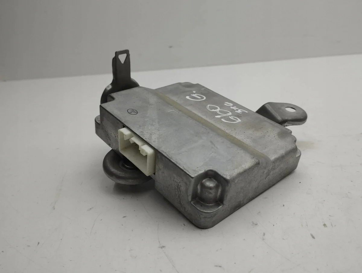 Lexus GS Computer Module 8981530090 image 2