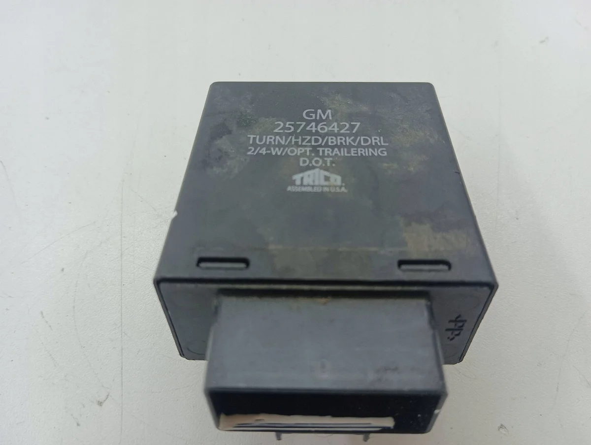 Módulo Saab 9-7X 2006 OEM 25746427