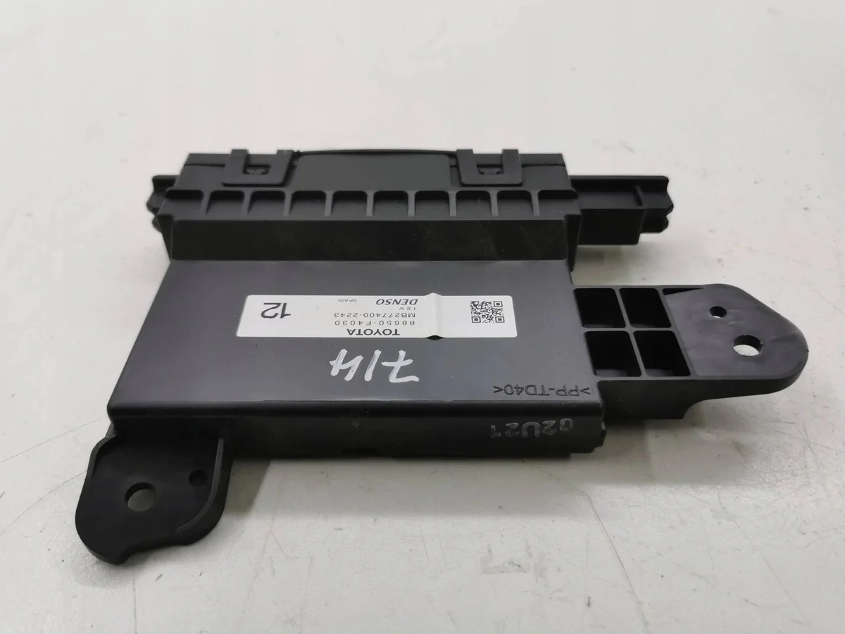 Toyota CHR 1.8 Hybrid Modul Heizung 88650-F4030 image 6