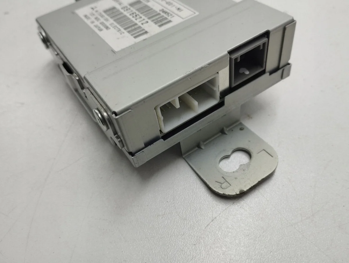 Honda Accord 2009 computer module 39113TLOGO1M1 image 3