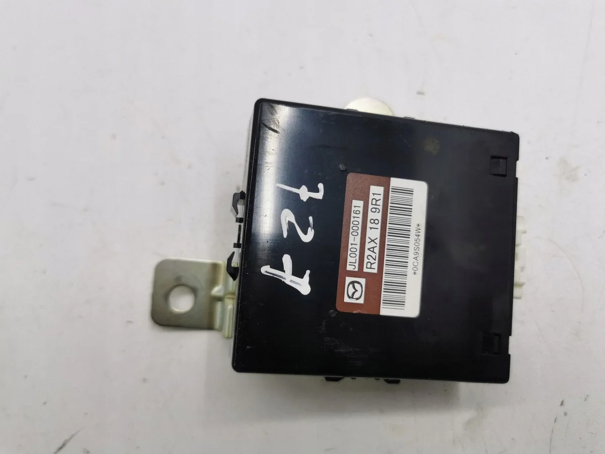Mazda CX-7 2011 Computer Module R2AX189R1 image 3