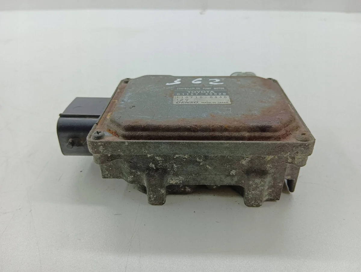 Lexus GS Computer Module G116730020 image 6