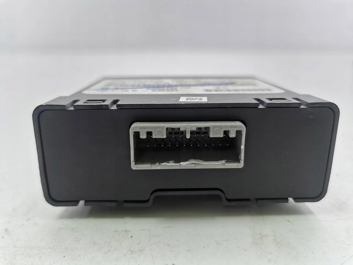 Honda CR-V 2014 computer module 39670TTGG010M1 image 3