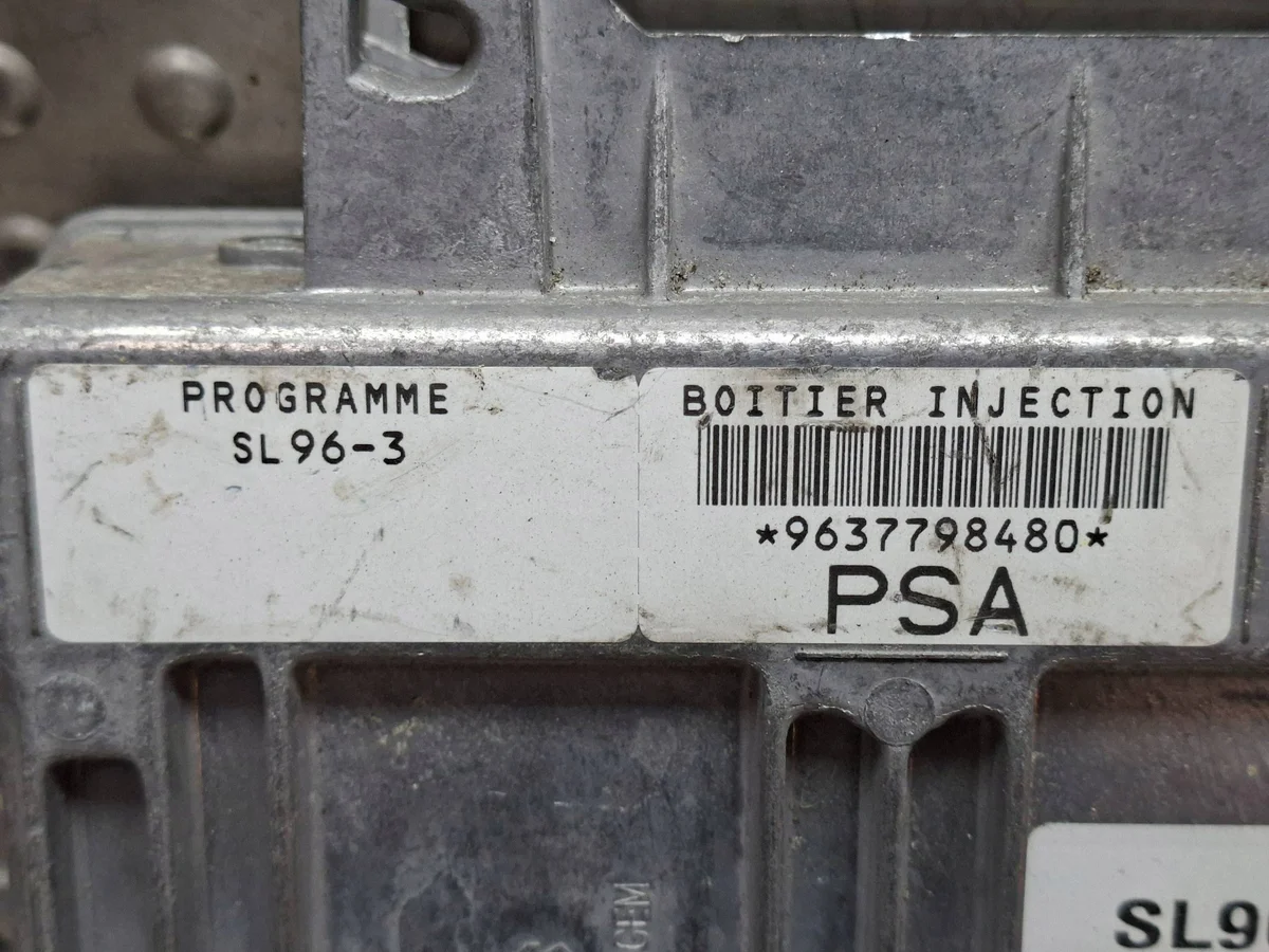 Engine Control Unit 9637798480 Peugeot 306 406