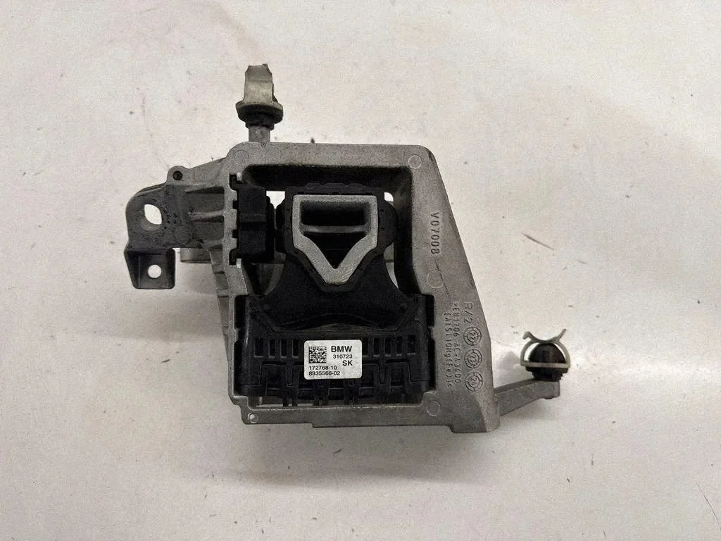 BMW X2 F39 Engine Mount Cushion 8835566 image 9