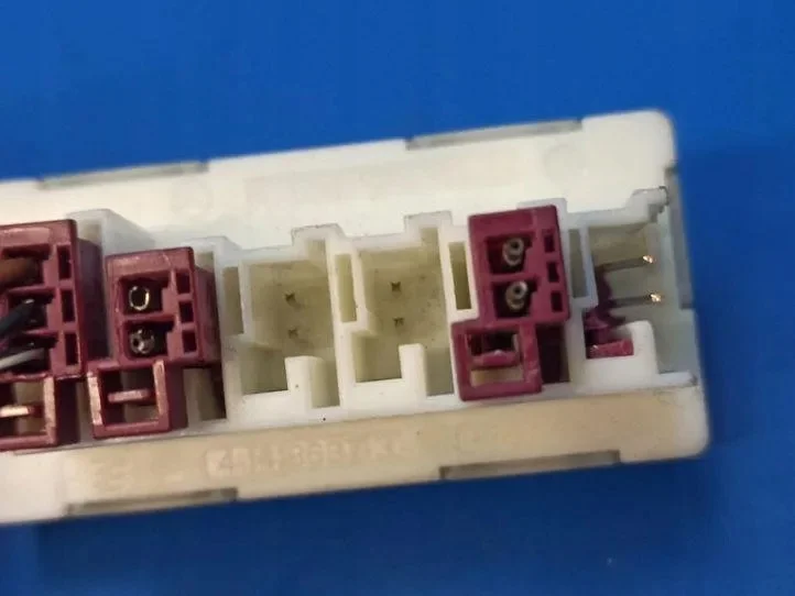 Mercedes-Benz GLA W156 2015 Cableado A0009820412 image 3