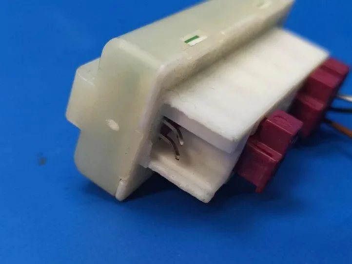 Mercedes-Benz GLA W156 2015 Cableado A0009820412 image 4